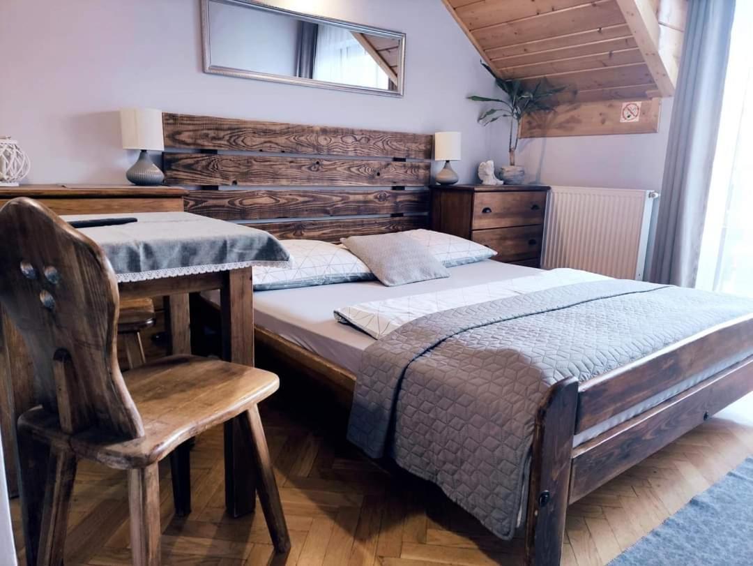 Podkowa Hotel Myslenice Bagian luar foto